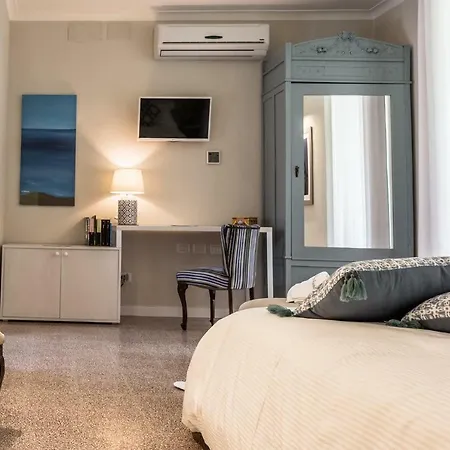 Palazzo Taranto Luxury Rooms-2
